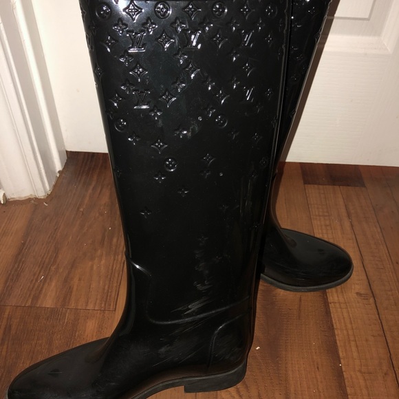 Louis Vuitton rain boots - Picture 3 of 8